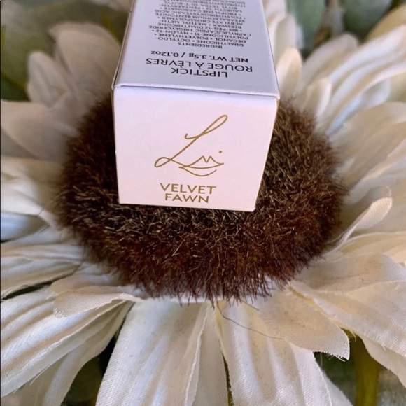 🍒Sold🍒 Lisa Eldridge Velvet Fawn lipstick 💄 - Picture 4 of 8